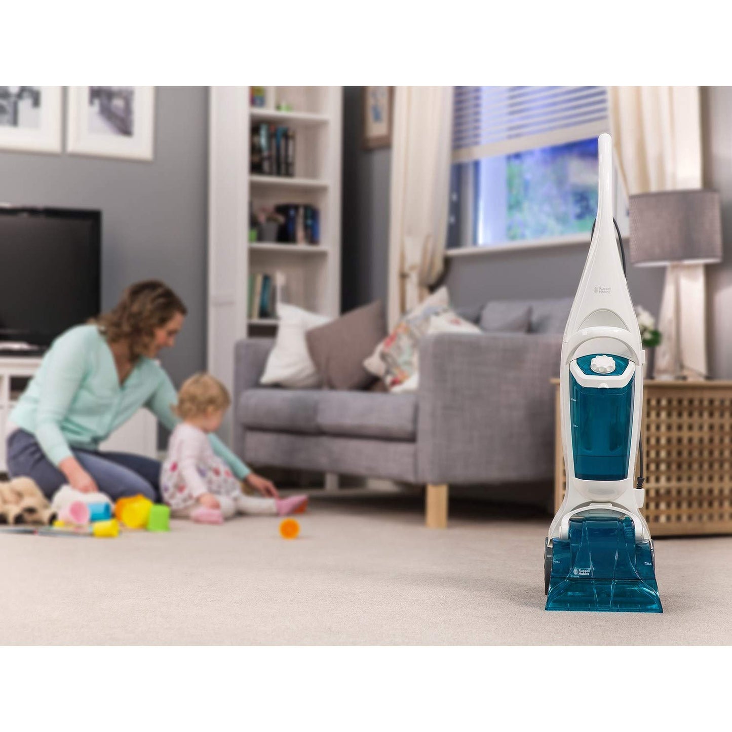 Russell Hobbs RHCC5001 Lightweight 600w Carpet Washer & Cleaner White & Aqua Free 2 year Guarantee