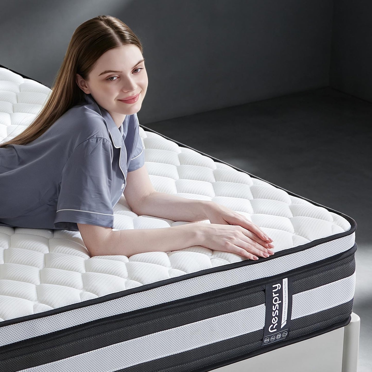 Resspry Small Double Mattress,10.6 Inch Hybrid Mattress