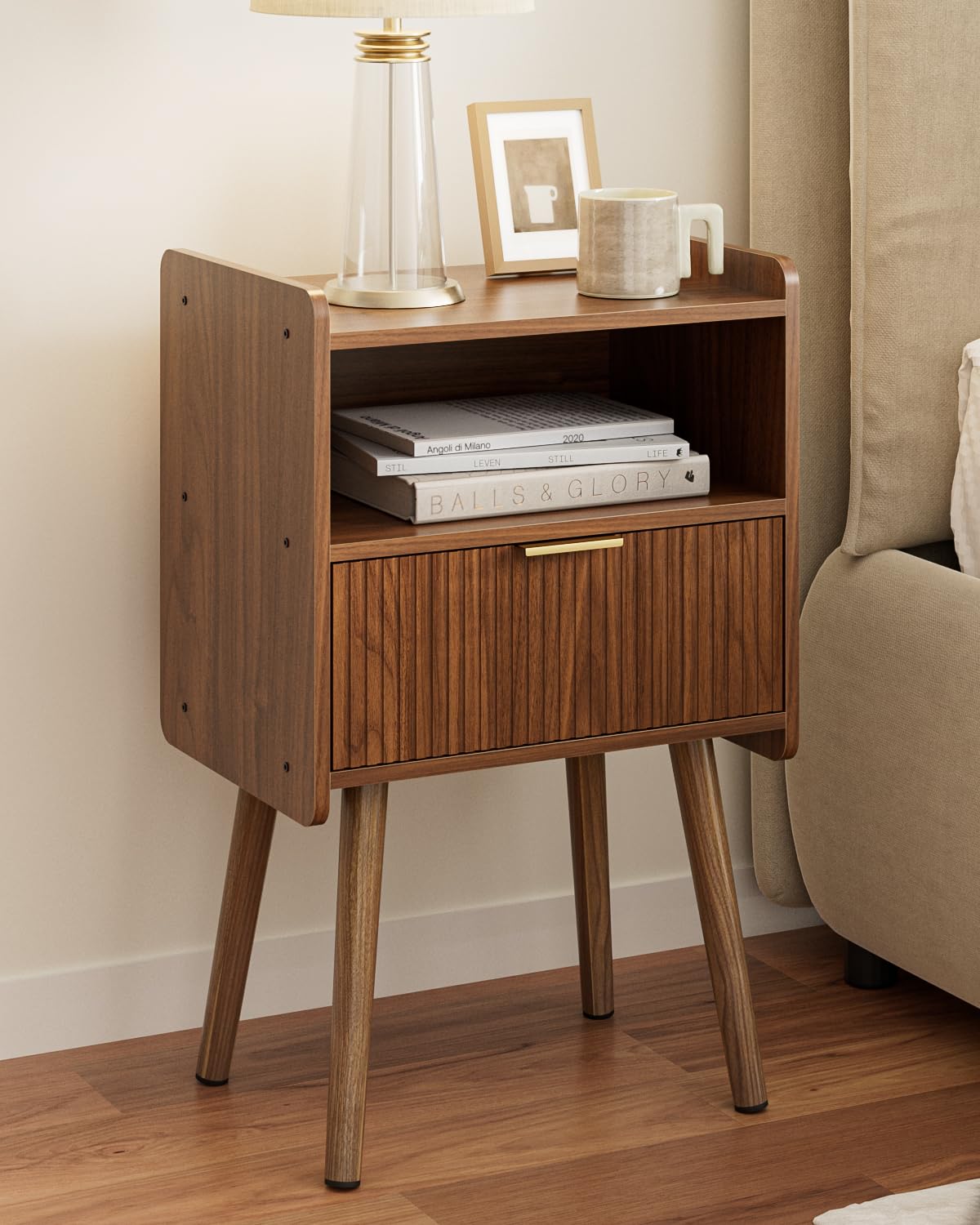 HEYZOEY Bedside Table,Modern Night Stand Wood Nightstand with Storage Drawer Side End Table for Bedroom,Living Room,Office,Walnut