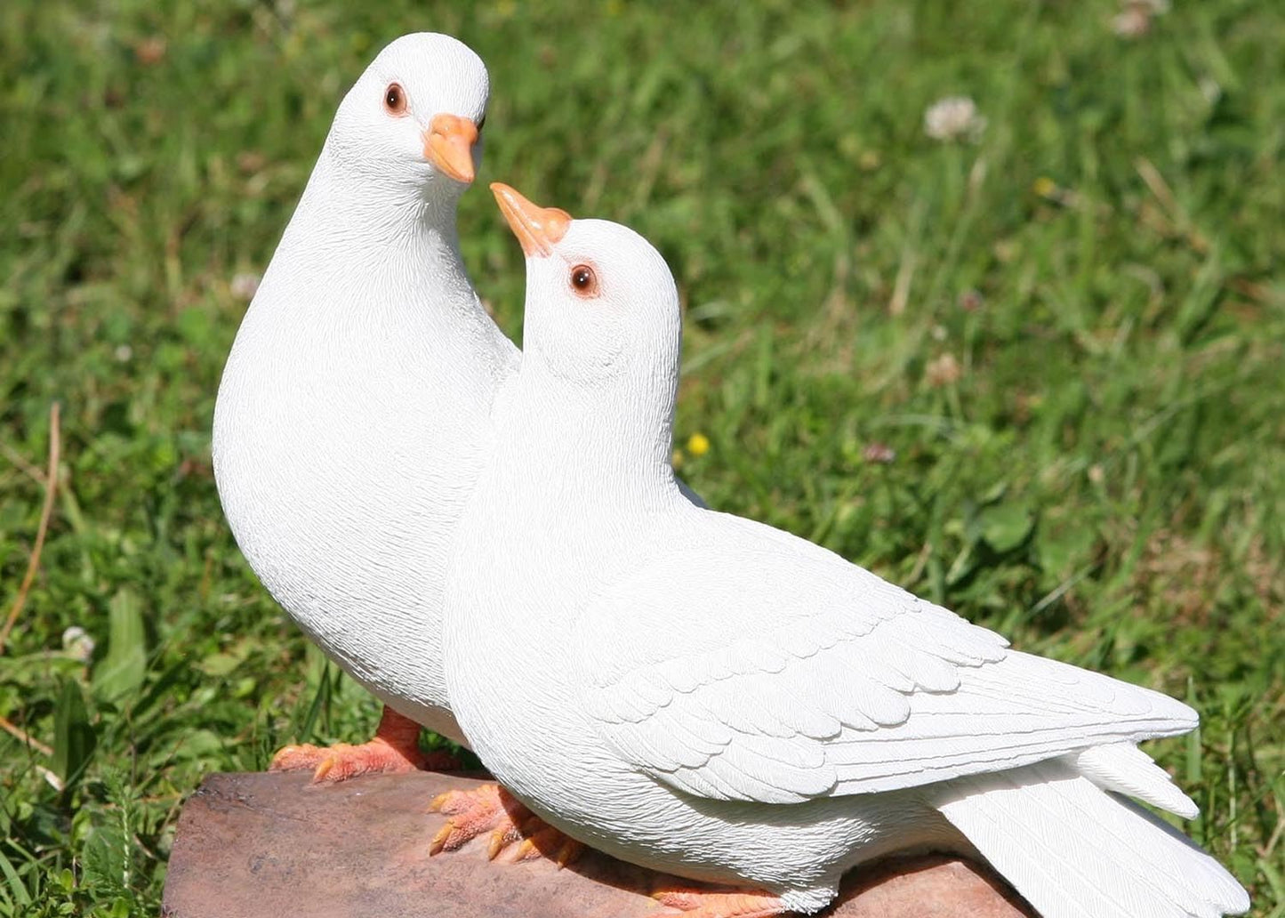 Vivid Arts 'Love Doves' hollow resin pair of doves cooing to each other
