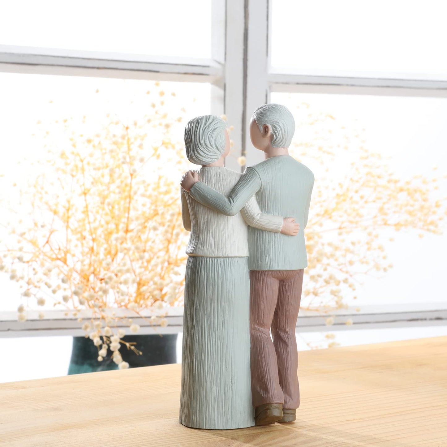 Carracci Loving Elderly Couple Figurines, Wedding Anniversary Statues for Home Decoration, Sculpted Hand-Painted Figures Gifts to Parents Grandparents