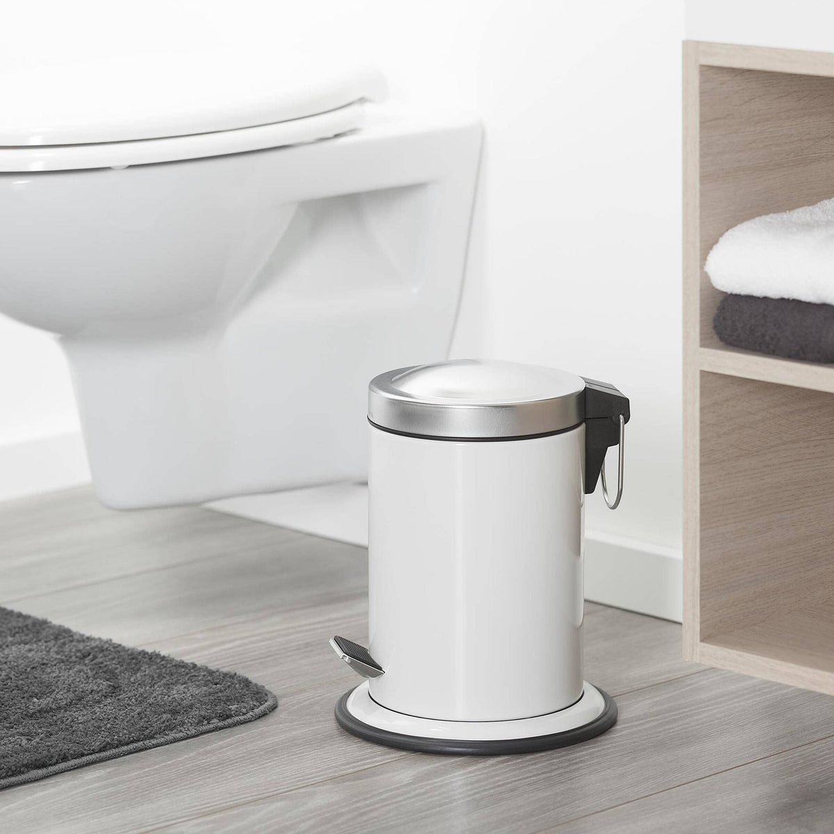Sealskin Acero Pedal Bin, Stainless Steel, White, 22.4 x 23 x 28.5 cm