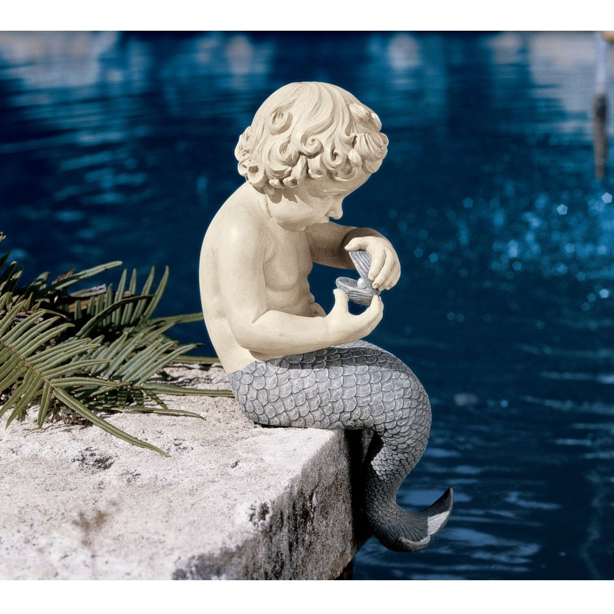 Design Toscano the Ocean's Little Treasures Sitting Sculpture, Grey