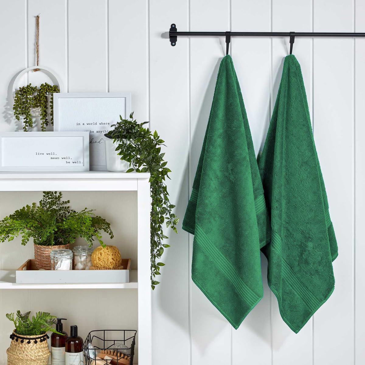 Christy Supreme Hygro 4 Face Cloths Set | Spruce Green | 100% Luxury Supima Cotton | Ultra Soft | Super Absorbent | 650GSM | 4 Wash Cloth Flannels