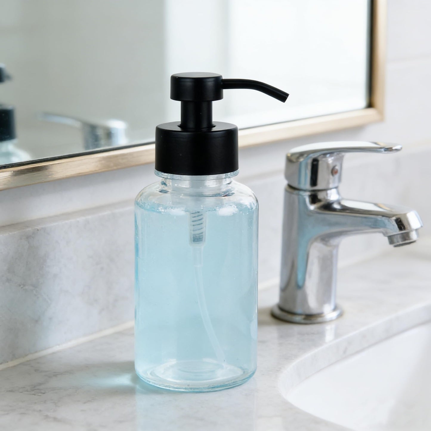SDlumeiy 15 oz Amber-Tinted Thick Glass Foaming Soap Dispenser, Refillable Foaming Soap Dispenser with Black Rust-Proof Foam Pump