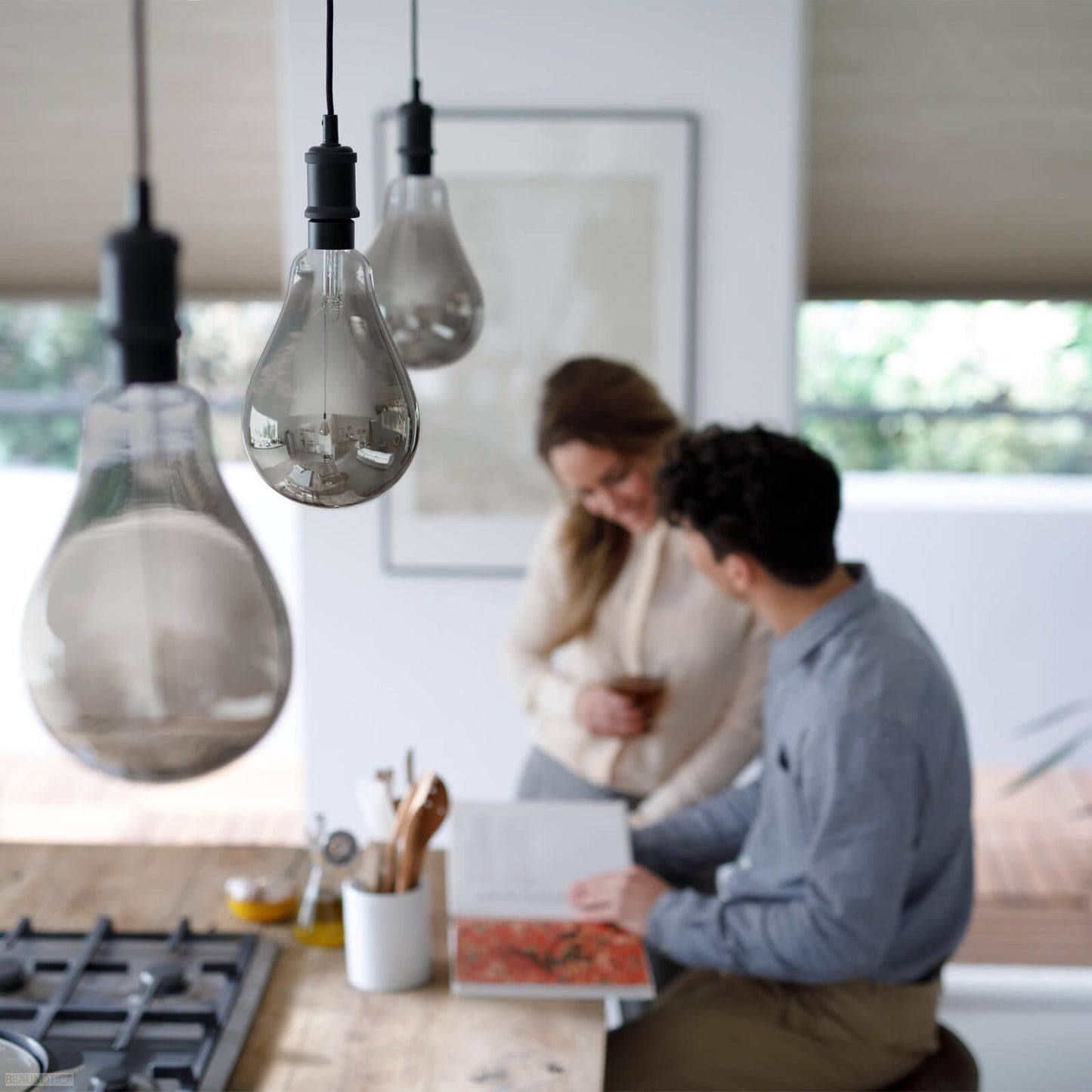 Philips LED Giant Smoky A160 Light Bulb Dimmable [E27 Edison Screw] 6.5W 25W Equivalent, Cool White (4000K)