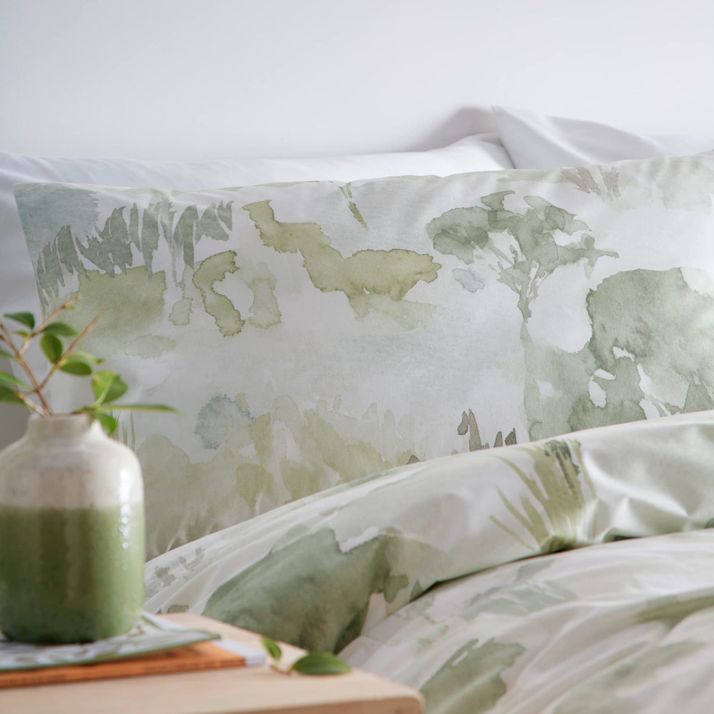 Appletree Loft - Edale - 100% Cotton Duvet Cover Set - Super-King Bed Size in Green