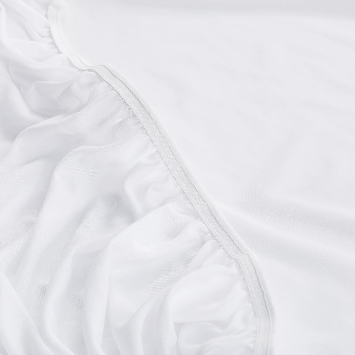 Serta Power Chill Twin XL Size Waterproof Mattress Cover, Soft and Breathable Cooling Mattress Protector, 15" Elastic Deep Pocket for Secure Fit