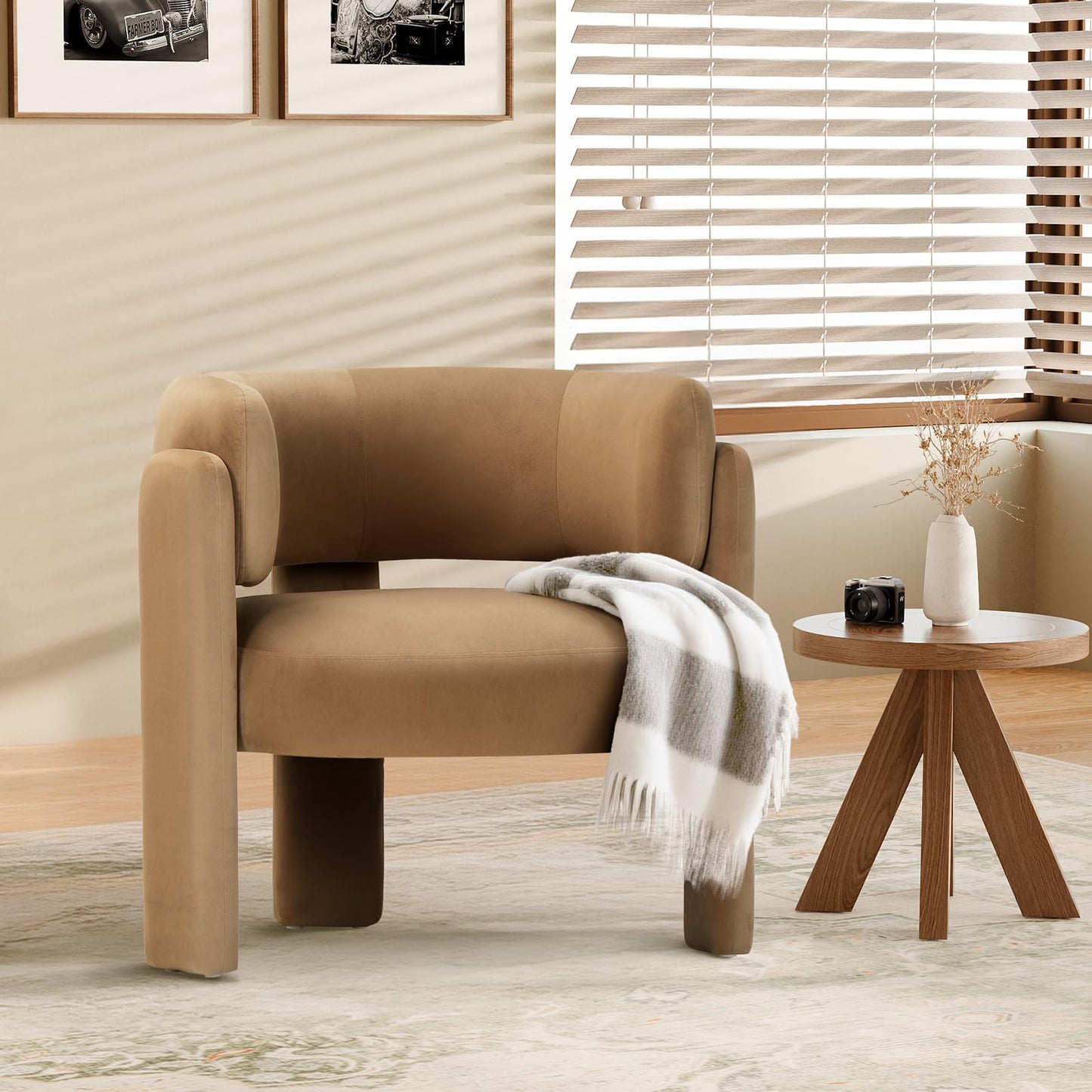 COLAMY Living Room Armchairs, Modern Velvet Accent Chair, Comfy Round Upholstered Arm Chair with 3 Legs