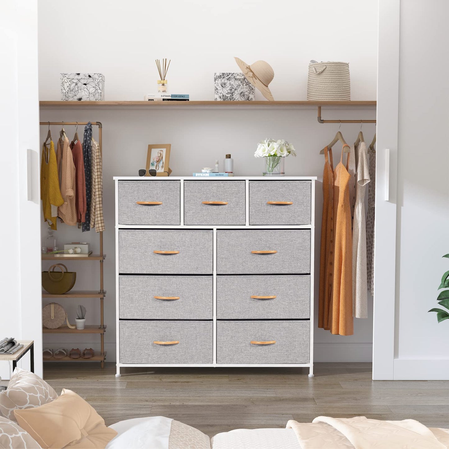 LYNCOHOME Chest of Drawer Bedroom, 9 Drawers Dresser with Deep and Large Drawers, Fabric Storage Drawers Easy to Assemble, for Bedroom, Kids room,