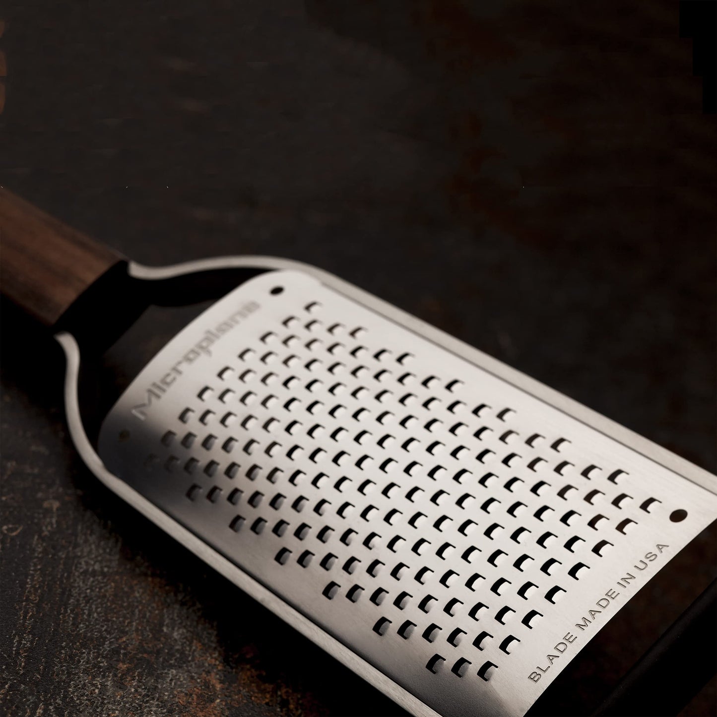 Microplane Kitchen Grater Coarse for Cheese, Carrot, Ginger, Coconut, Nuts and Horseradish with Stainless Steel Blades - Made in USA