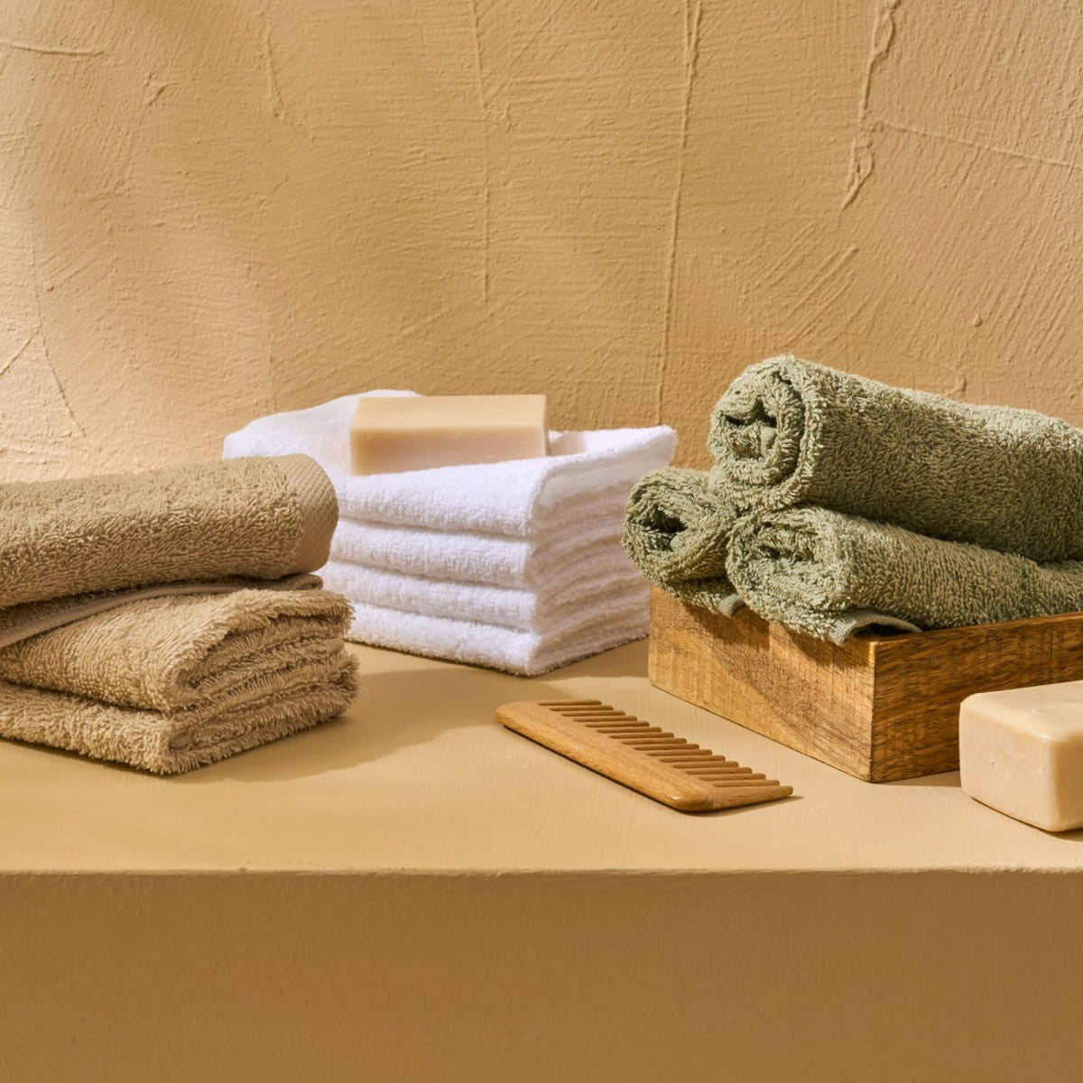 NELLA BIAGINI Minerva Bath Towels 30 x 30 cm, Set of 4, 100% Pure Terry Cotton, 420 g/m², Soft, Absorbent, Practical, Durable, Solid Colour