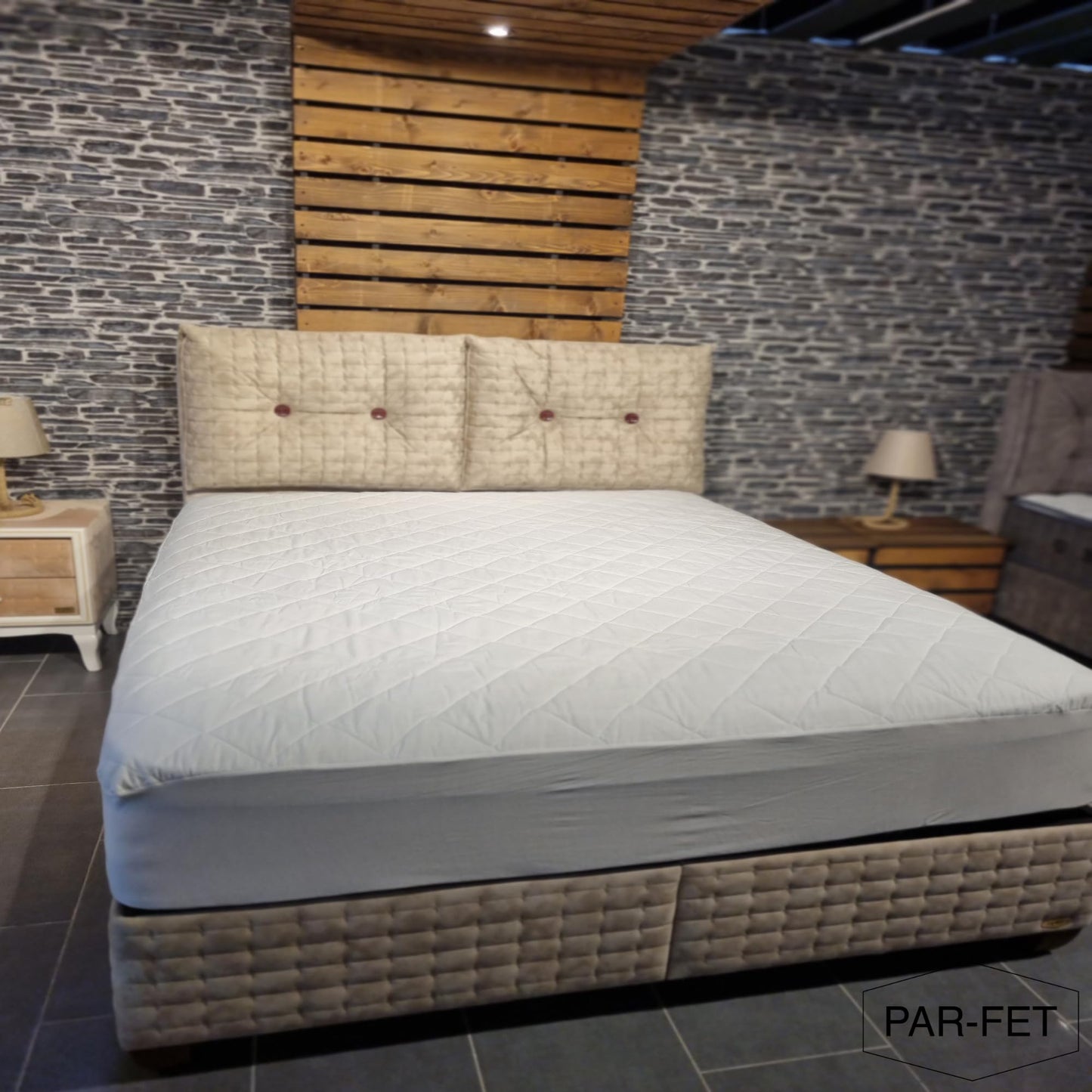 Cotton Mattress Protector, Waterproof, Quilted with Anti-Allergic, Anti Dust Mite, Soft and Quiet, Breathable (White, 180 x 200 cm)