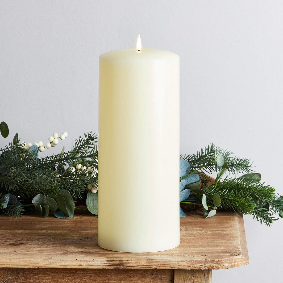 Lights4fun TruGlow Large 30cm Chapel Candle - Battery-Operated LED Flameless Candle with Timer, Real Ivory Wax, Safe & Stylish Home Decor