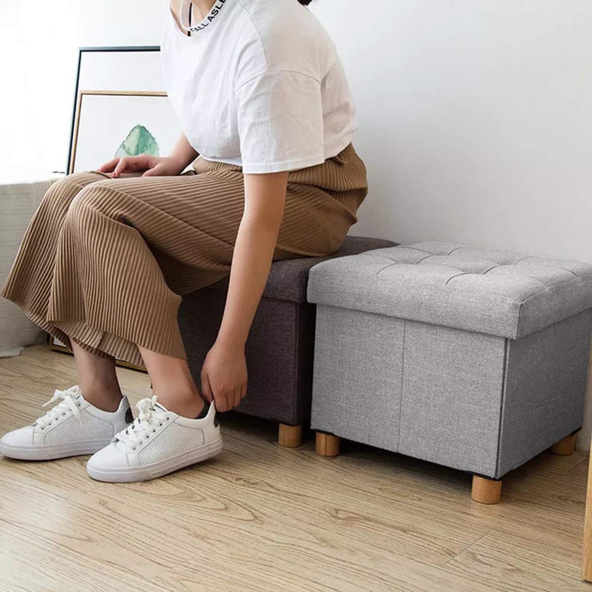 BRIAN & DANY Folding Ottoman Storage Box with Wood Legs, Linen Foot Stool, Footstool with Storage, Highly Elastic Sponge Filling, Light Gray, 38 x 38
