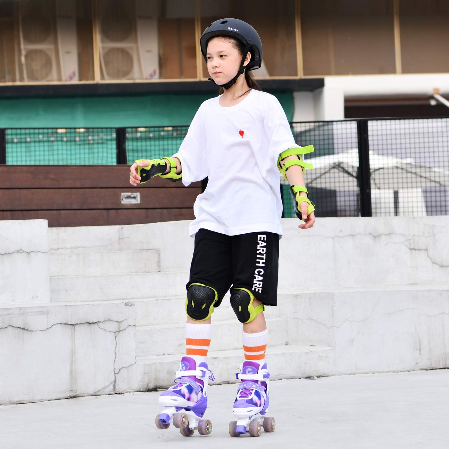 Gonex Adjustable Roller Skates,4 Light up Wheels and Sizes Adjustable Quad Skate for Indoor Outdoor for Girls Women Kids Beginner