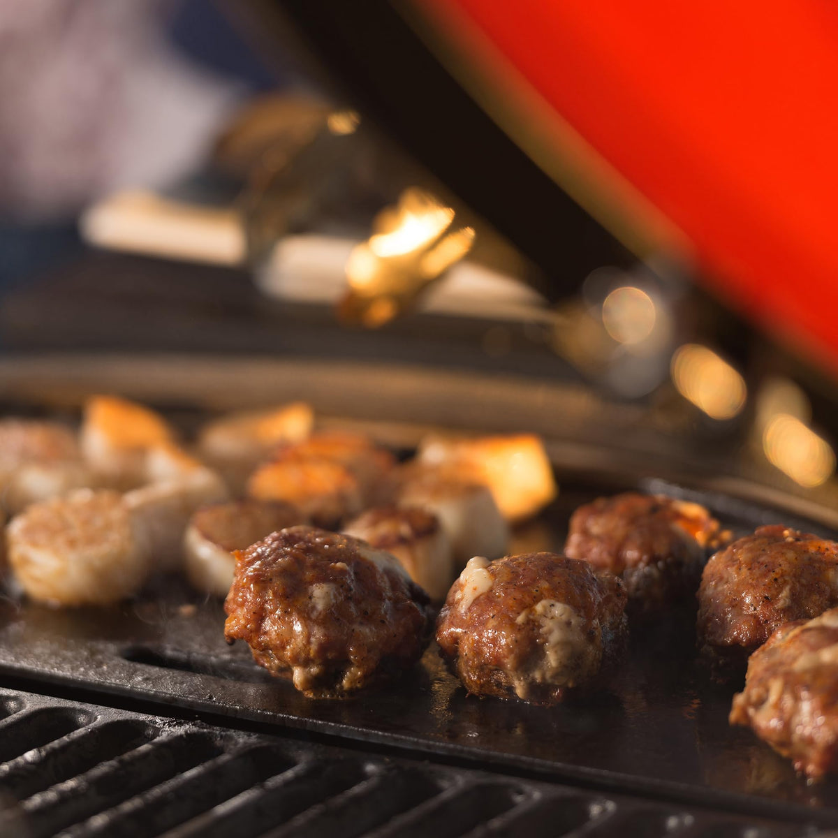 Kamado Joe BJ-HCIGRIDDLE Big Joe - Half Moon Cast Iron Reversible Griddle Grill Accessory, 0.3 in*11.63 in*23.6 in, Black
