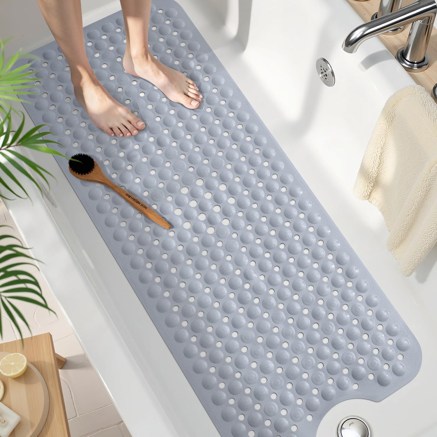Smiry Non Slip Bath Mat with 300 Strong Suction Cups, 100x40cm
