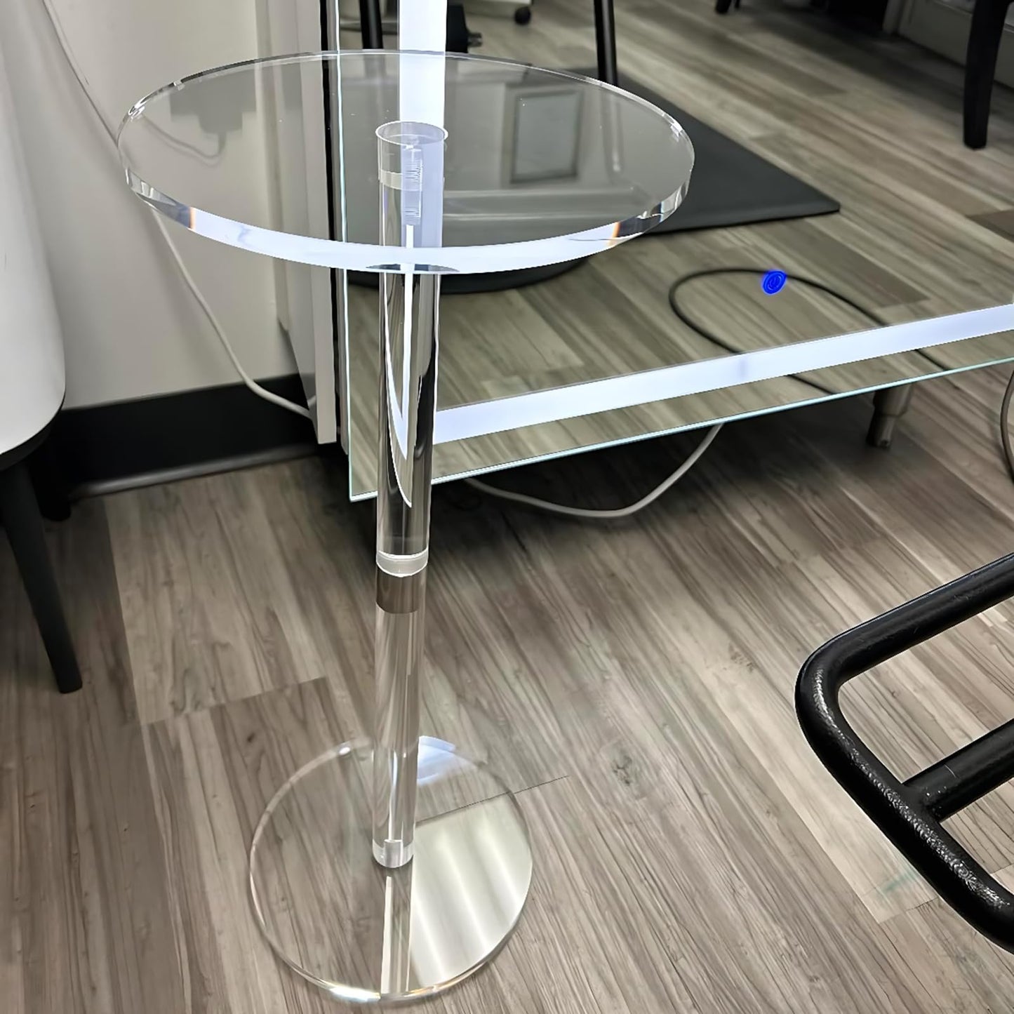 HHUXIUE Acrylic End Table, Small Round Side Table, Small Pedestal Table, Transparent, Modern Style