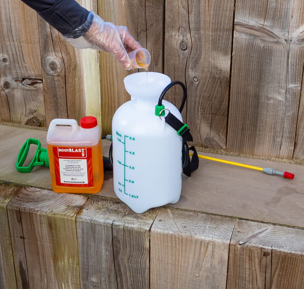 Rootblast Home & Garden Glyphosate Weedkiller | Commercial Strength Weed Killer | Treats up to 3332 sq.m | 2 x 1 Litre Bottle + Complimentary