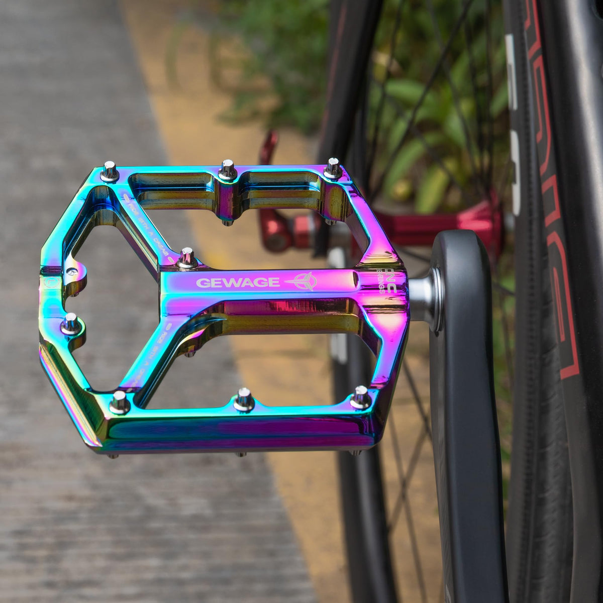 GEWAGE Road/Mountain Bike Pedals - 3 Bearings Bicycle Pedals - 9/16? CNC Machined Flat Pedals with Removable Anti-Skid Nails (Colourful)