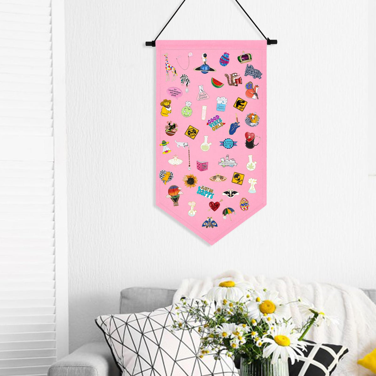 Kunyeah Wall Hanging Brooch Organizer Storage Case Colorful Canvas Pin Board Stand Enamel Pin Badge Hanging Holder Display Banner Earrings Collection