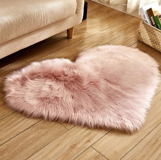Heart Shaped Fluffy Rug - Non-Slip Plush Living Room Carpet Decor