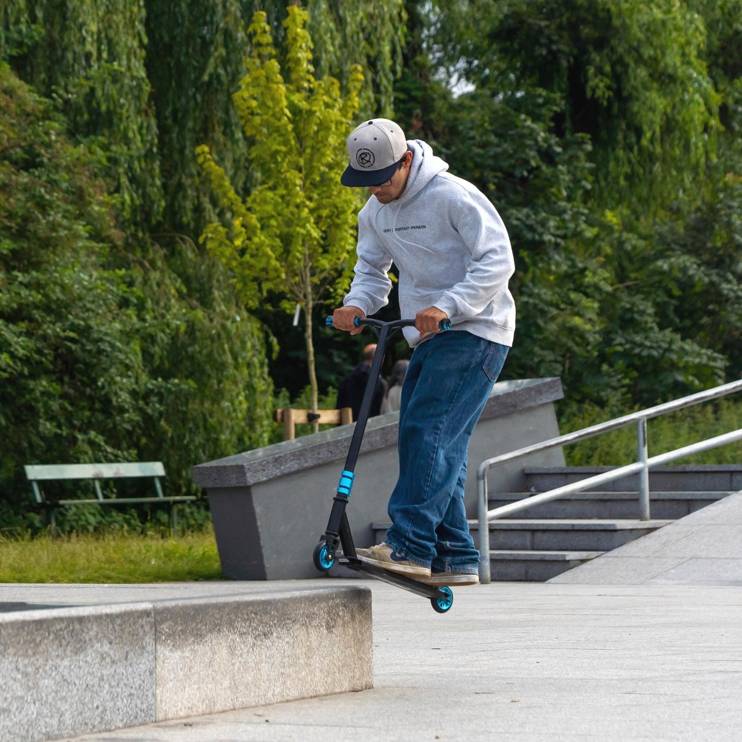 Cyan - Deluxe Stunt Scooter