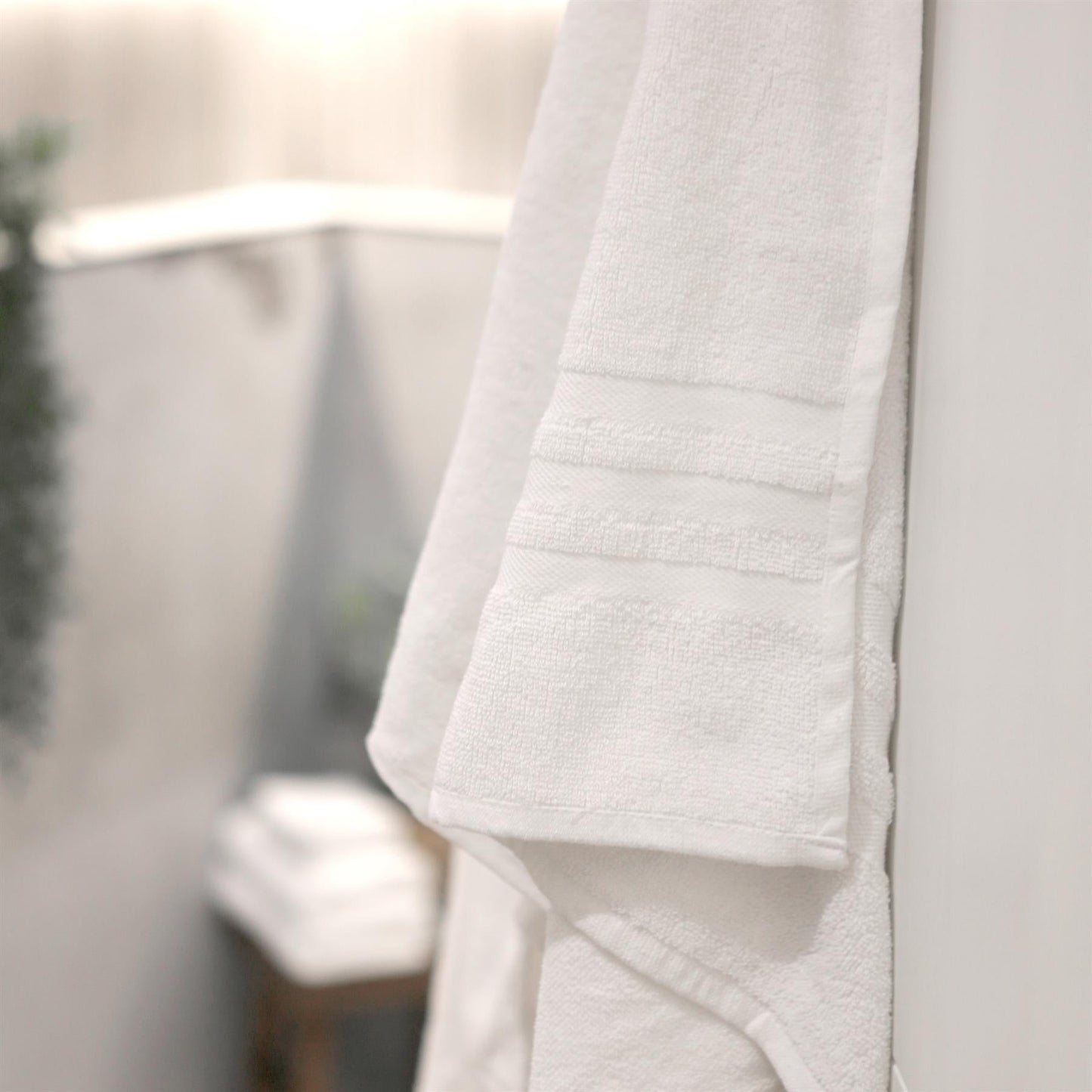 160cm x 90cm Cotton Super Bath Sheet