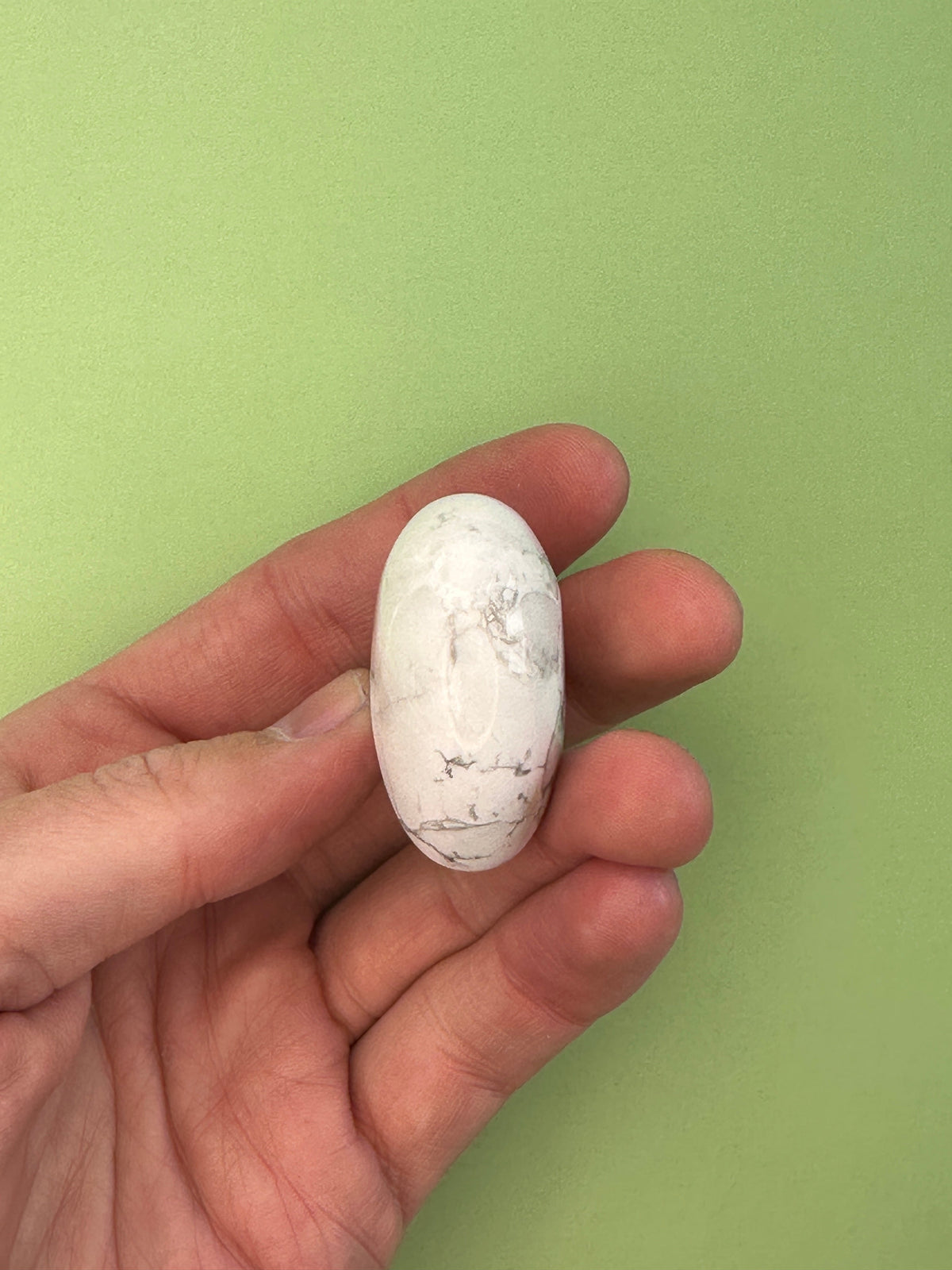 Howlite - Medium heart