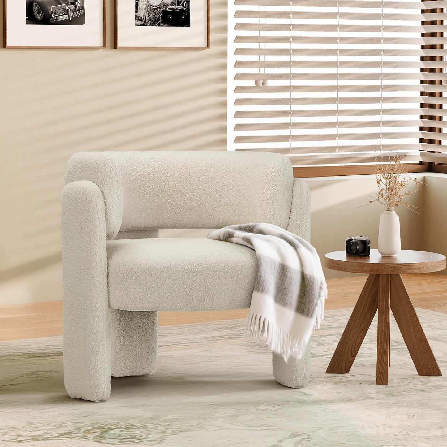 COLAMY Living Room Armchairs, Upholstered Sherpa Accent Chair, Comfy Round Arm Chair with 3 Legs