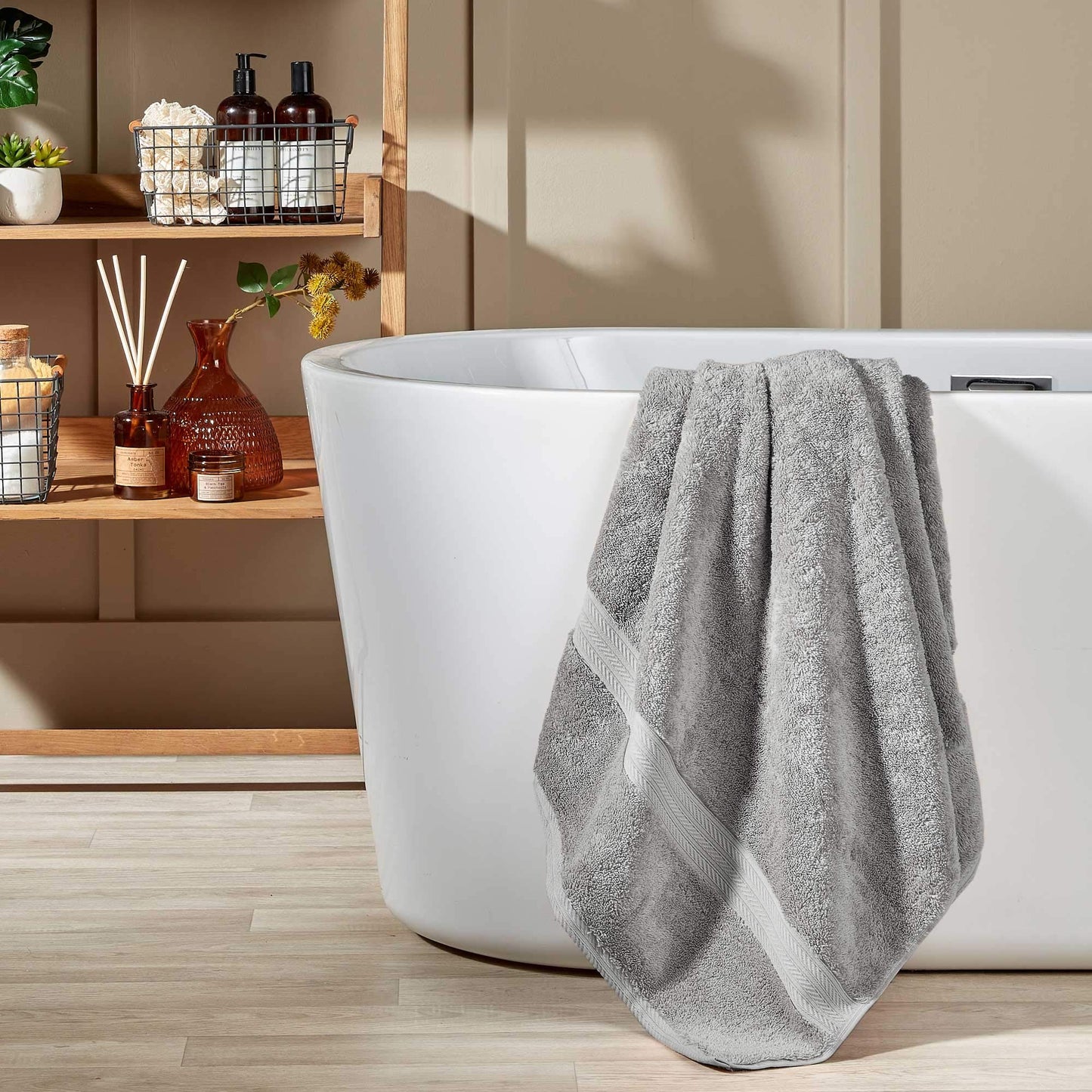 Christy Renaissance 2 Bath Towels Set | Dove Grey | 100% Egyptian Cotton Pile | Luxuriously Soft and Super Absorbent | 675 GSM