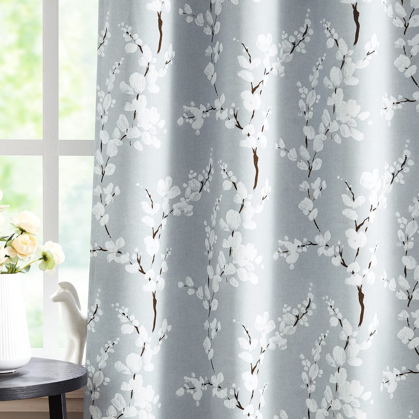 Fmfunctex Grey Floral Blackout Curtains for Bedroom 72 inch Drop Eyelet Curtains for Living Room Nursary Blossom Thermal Insulated Window Curtain