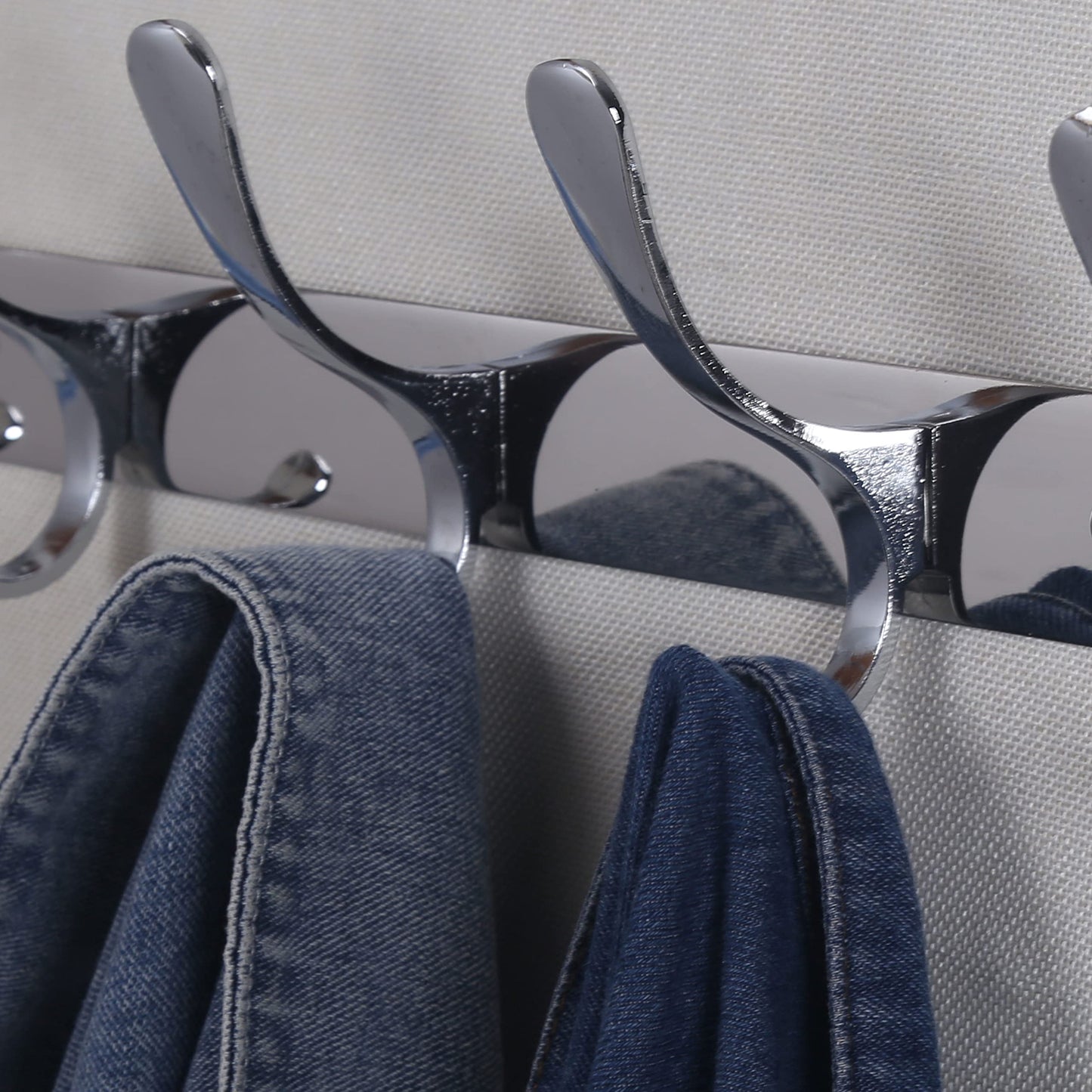 SKOLOO - Wall Mounted Coat Rack with 5 Hooks, Metal Wall Mounted Coat Hanger for Coat Jacket Backpack Coat Silver Hooks Perfect for Entryway, Kitchen