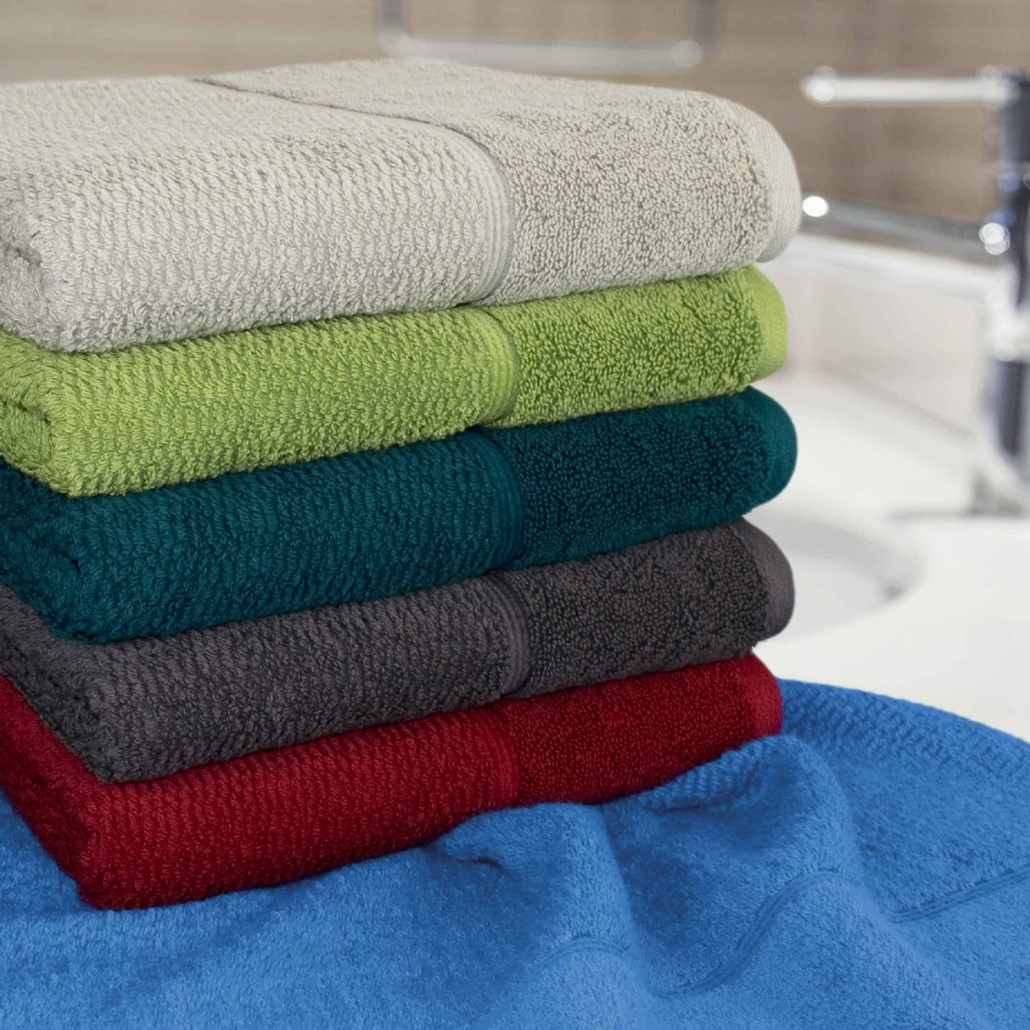 Frottana Pearl hand towel 50 x 100 cm, 100% cotton, ruby