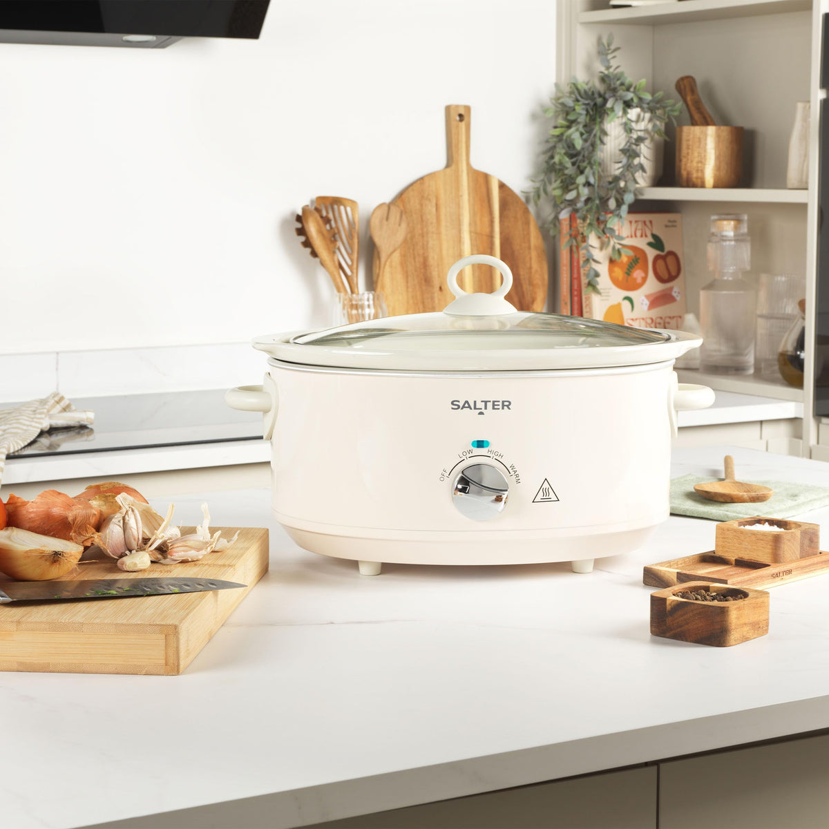 Salter Retro 6.5L Slow Cooker  3 Heat Settings & Keep Warm, Dishwasher Safe Ceramic Pot, Tempered Glass Lid, Cool Touch Handles, Family Cooking,