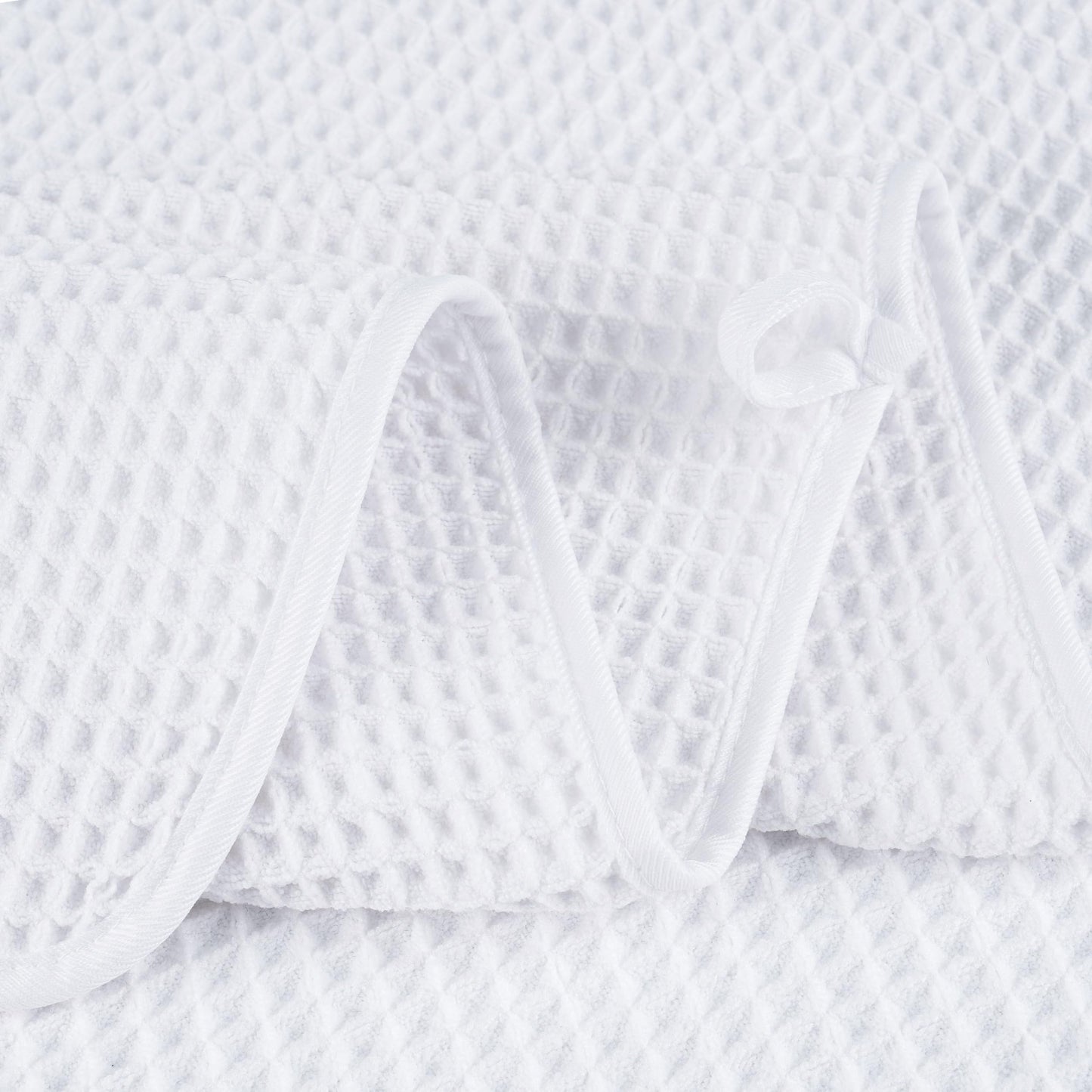 POLYTE Microfibre Oversize Quick Dry Lint Free Bath Towel, 152 x 76 cm, 4 Pack (White, Waffle Weave)