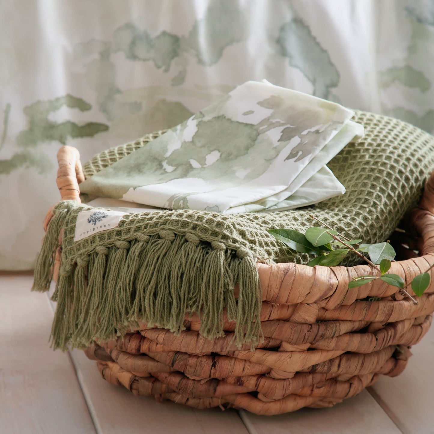 Appletree Loft - Edale - 100% Cotton Duvet Cover Set - Super-King Bed Size in Green