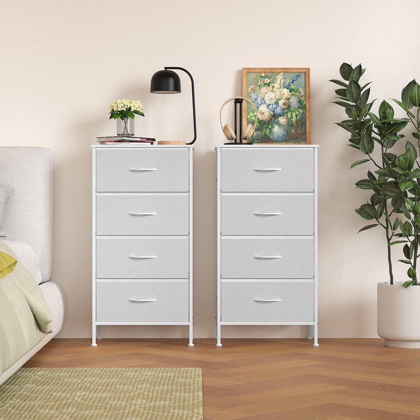 KU Syang Bedroom 4-Drawer Chest Storage Unit, MDF Top Adjustable Feet Anti-Tip Design for Bedroom Living Room, Size 45x30x91cm (17.7x11.8x35.8in)