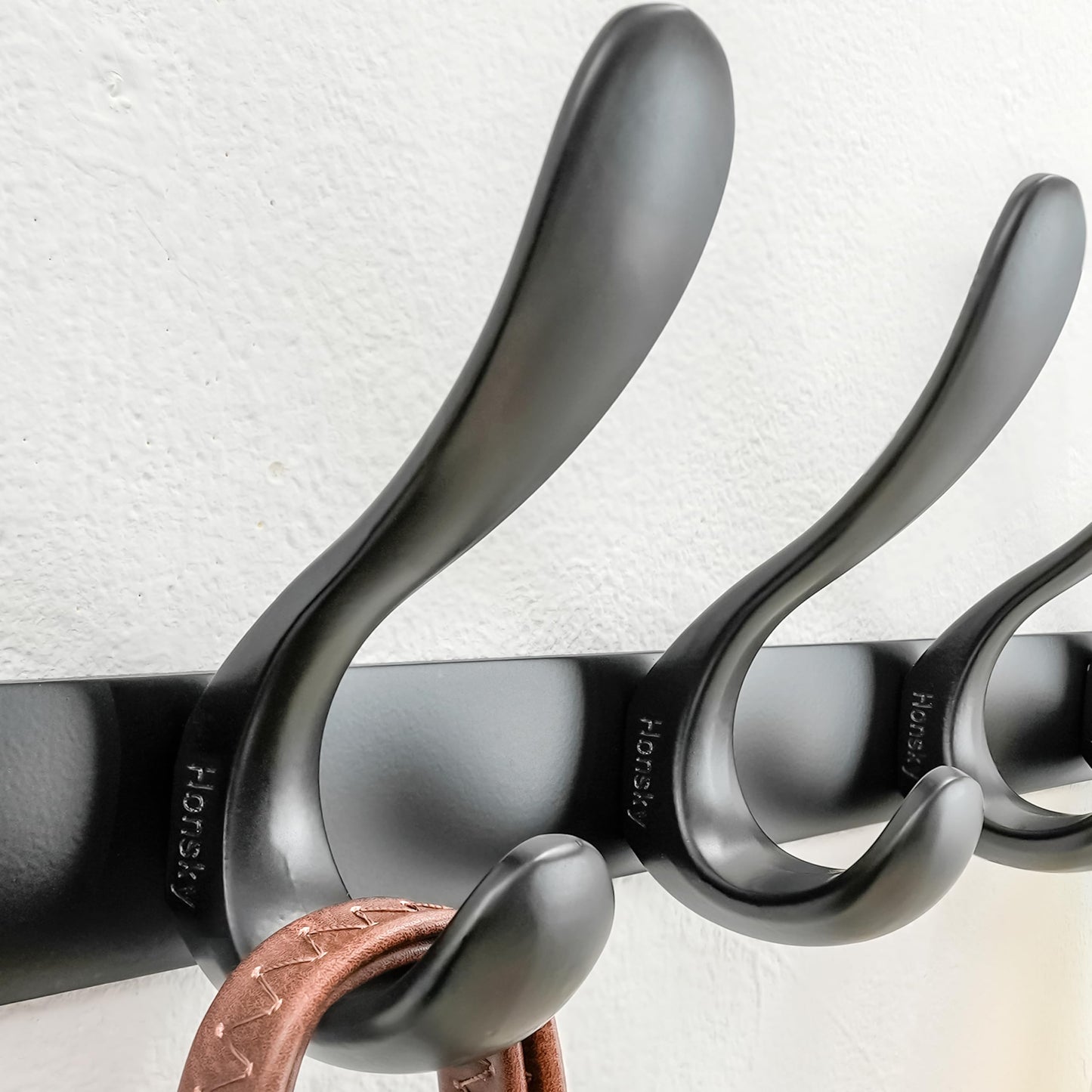 HONSKY Wall Coat Rack- Stylish,44cm Metal Coat Hanger Wall Mounted,Heavy Duty 6 Hooks Wall Coat Hook for Hallway, Bedroom