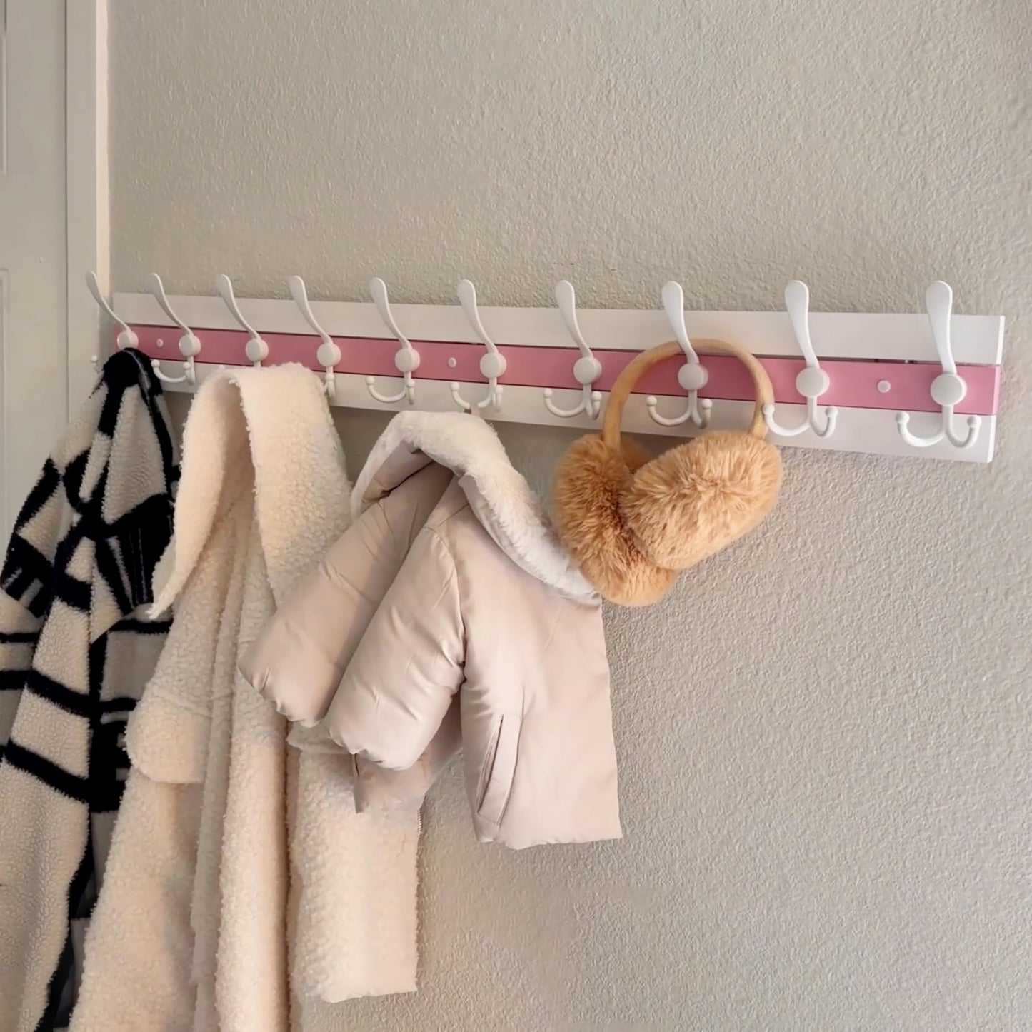 SKOLOO Coastal Coat Rack Wall Mount-38.12" Beach House Entryway Wooden Coat Hook with 10 Hooks for Hanging Coats, Hats or Towels