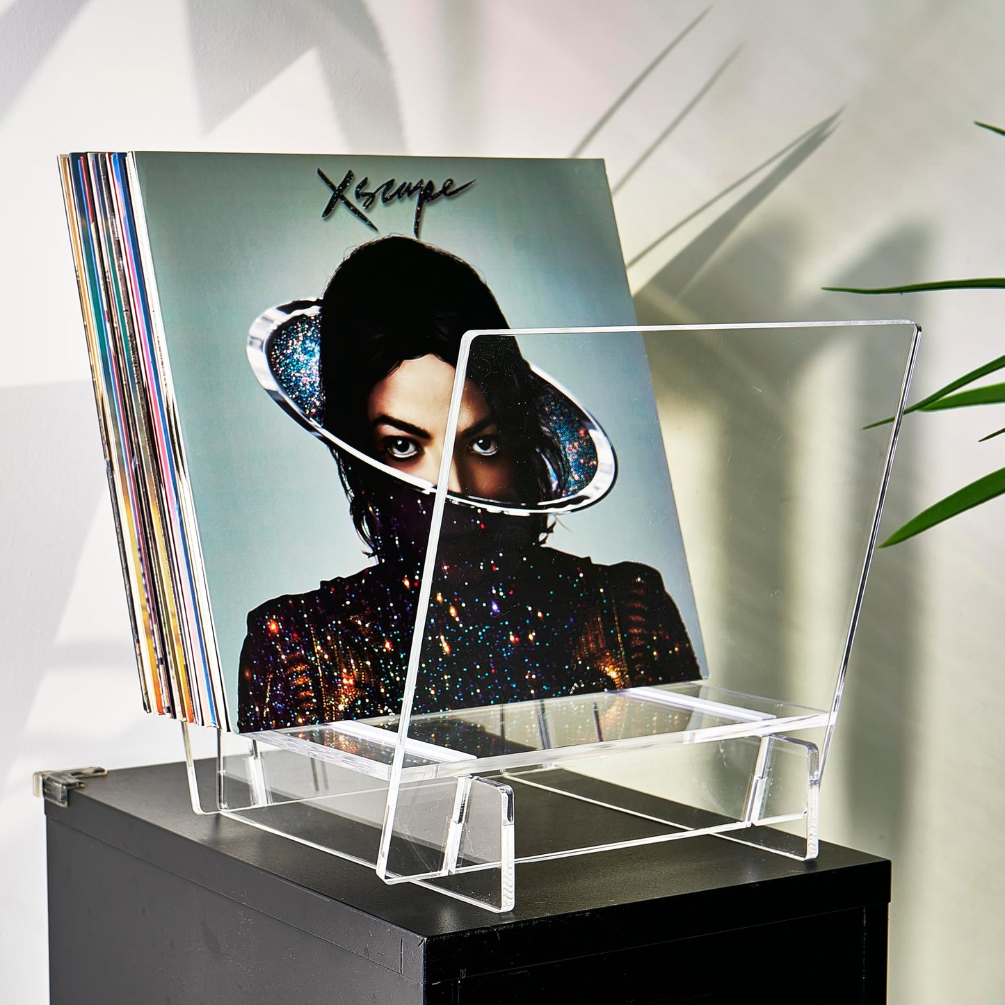 Honygebia Acrylic Vinyl Record Holder - Clear Record Album Holder, V-Shaped Vinyl Record Storage Racks, Album Holders for Vinyl Records