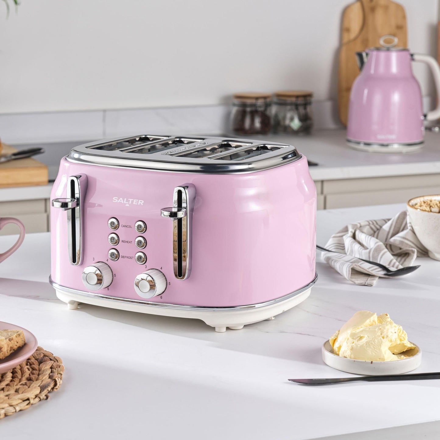 Salter Retro Pink 4-Slice Toaster  Wide Slots, 6 Browning Levels, Defrost, Reheat, Cancel Functions, Removable Crumb Tray, Extra Thick Bread,