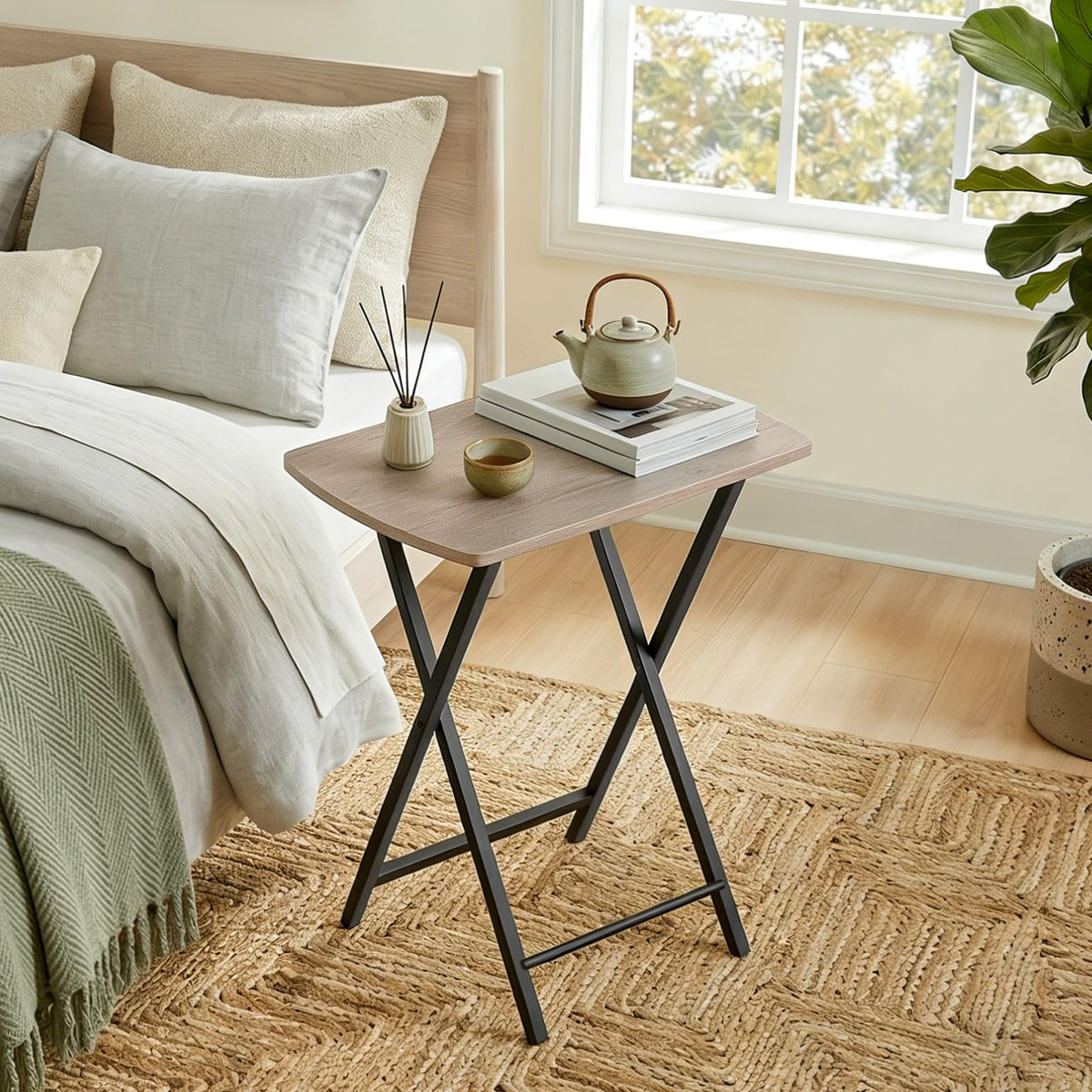 HOOBRO Side Table, Folding Tray Table, Snack Dinner Table for Eating at Couch, Sofa End Table for Small Space, Living Room, Industrial, Easy Storage