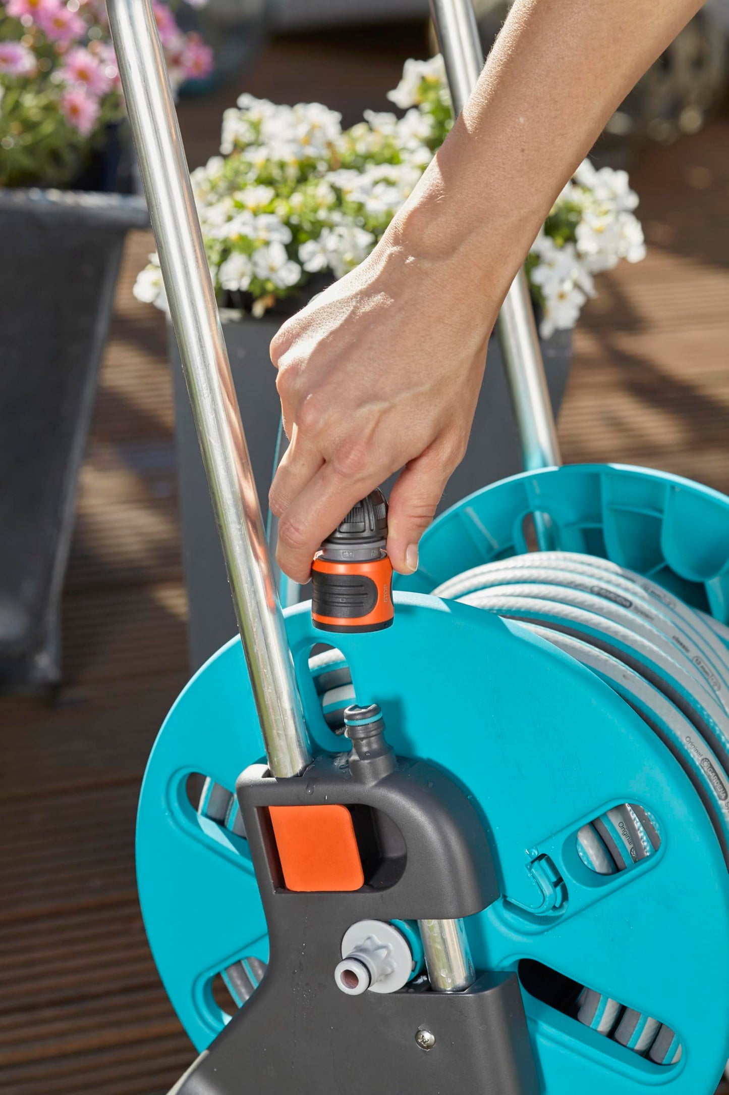 Cart Aquaroll S (boxed) with 20 m Classic Hose 13 mm (1/2") Original Gardena System Parts And Lance Spray, G18502-50