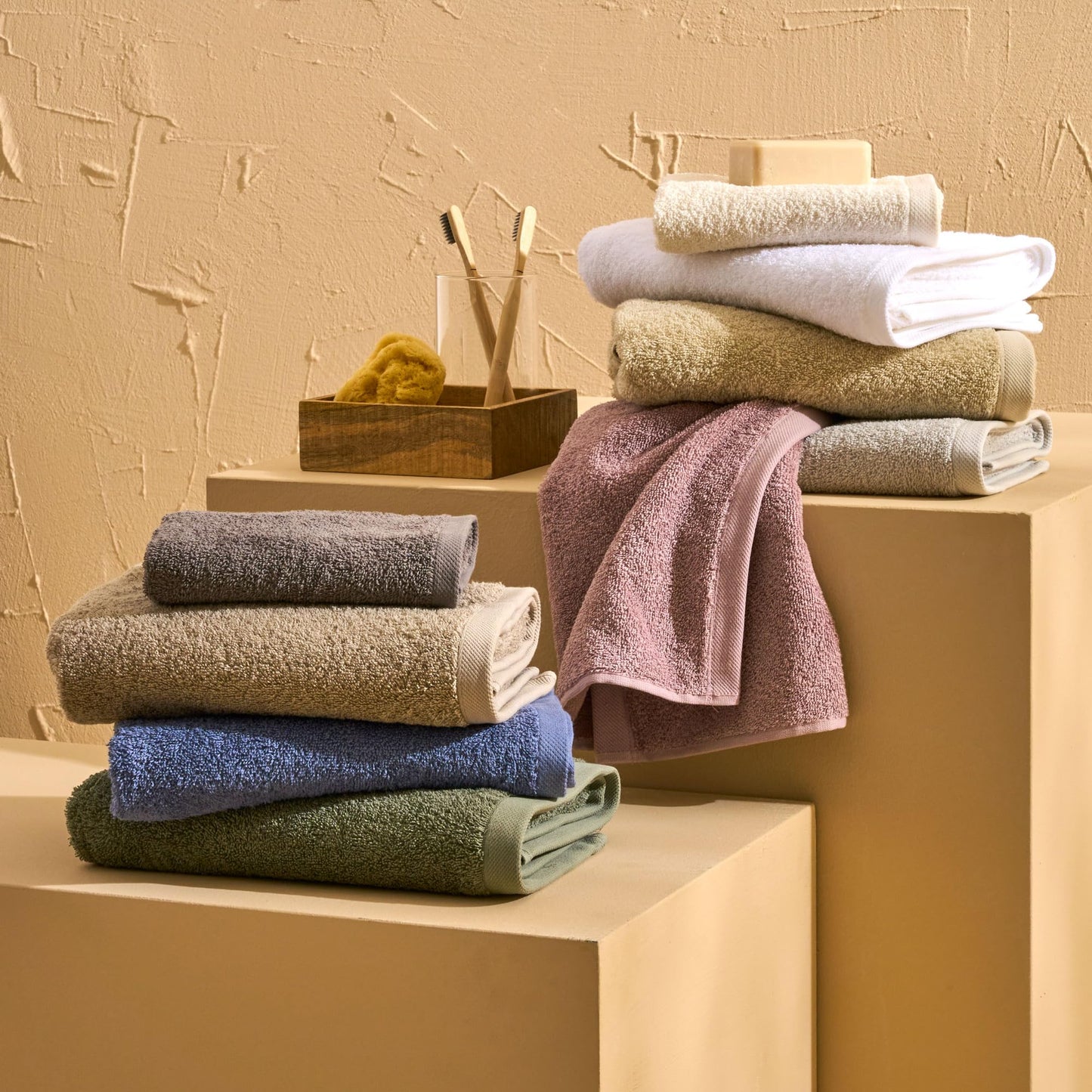 NELLA BIAGINI Minerva Bath Towel and Bidet Set, 100% Cotton Towel, 420 g/m², 110 x 60 cm + 60 x 40 cm, Soft, Absorbent, Plain