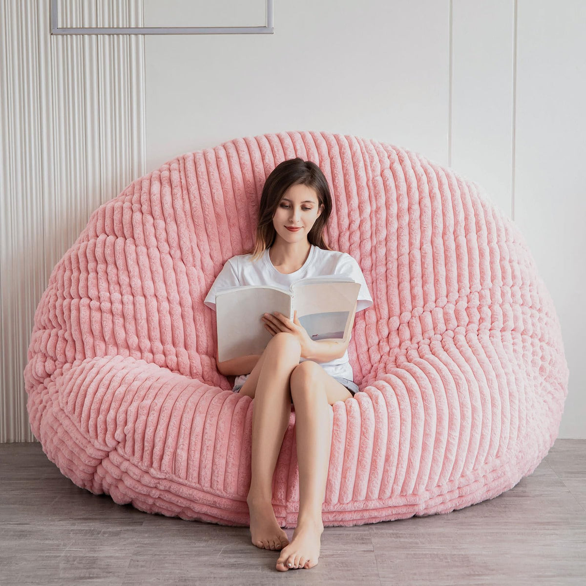 MAXYOYO Giant Bean Bag Bed - Round Bean Bag Chair - Large Sofa with Faux Fur Cover and Fluffy Filling Included for Adult, Couples, Guest