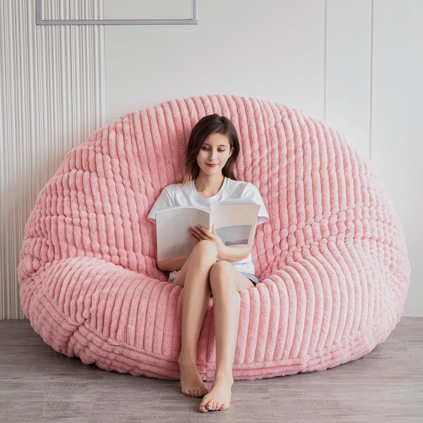MAXYOYO Giant Bean Bag Bed - Round Bean Bag Chair - Large Sofa with Faux Fur Cover and Fluffy Filling Included for Adult, Couples, Guest