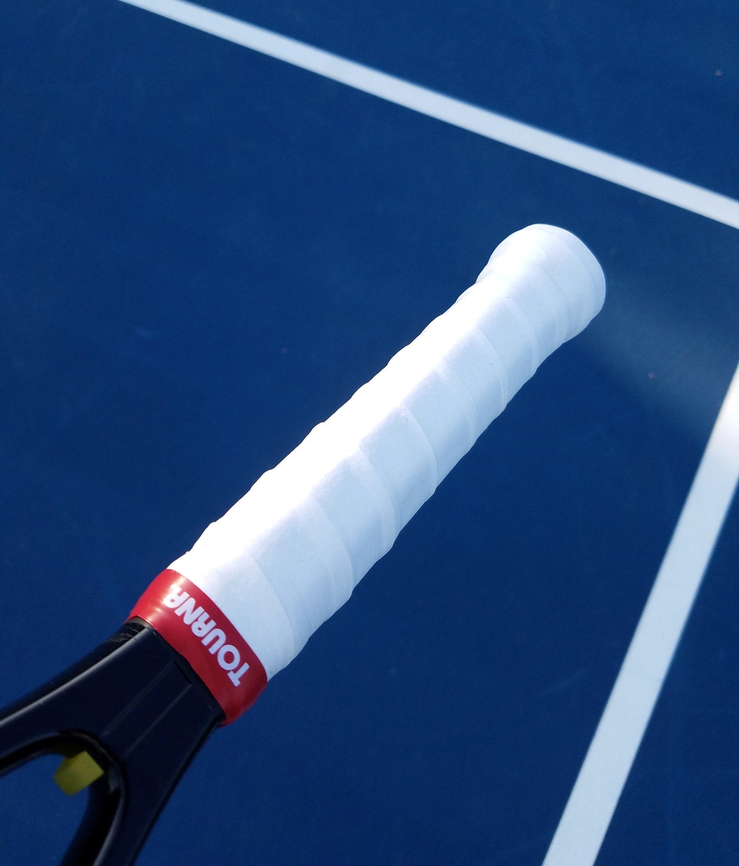 Tourna Mega Tac Extra Tacky Overgrip, White (30-Pack) (MT-30-XLW)