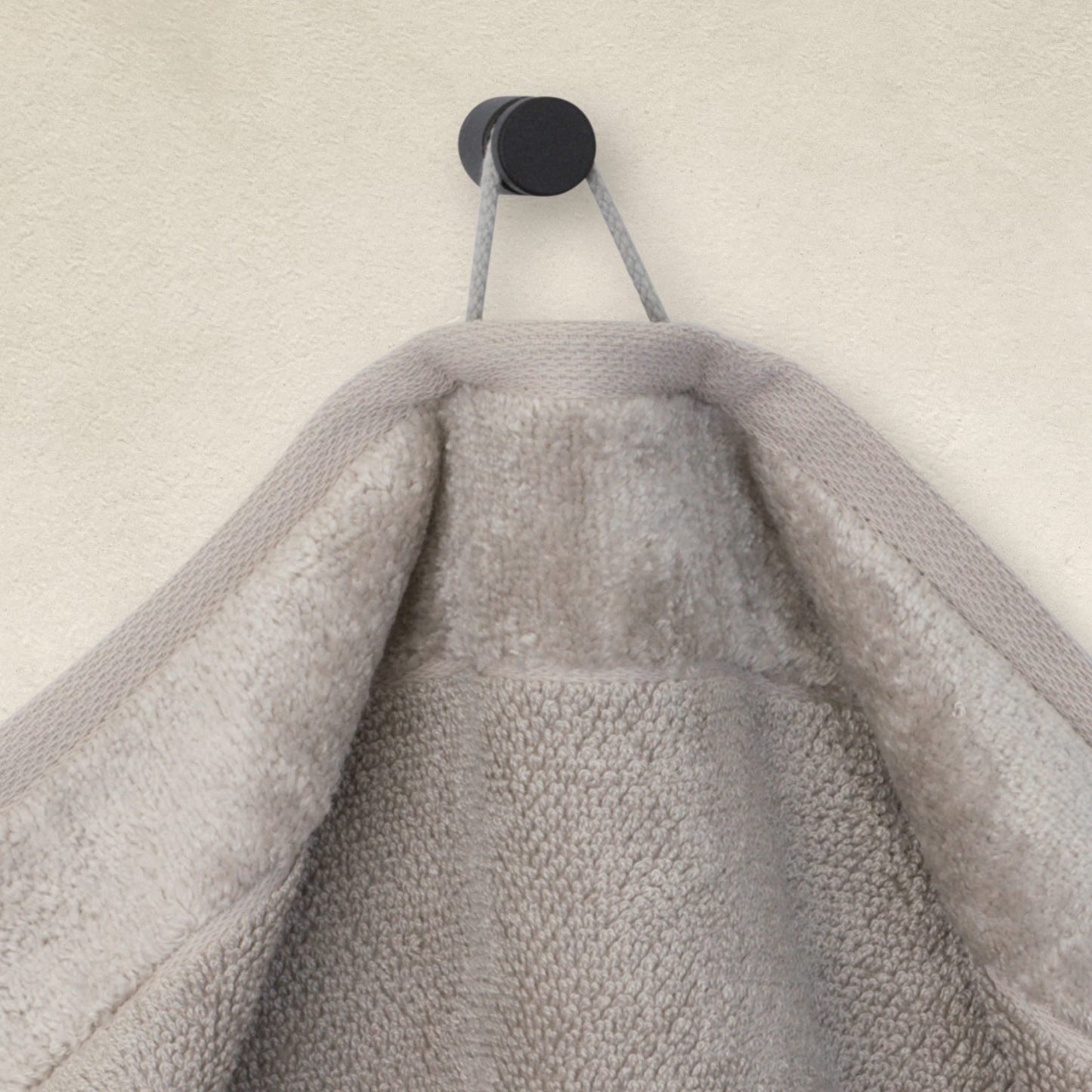 Möve Bamboo Luxe bath towel 80 x 150 cm made of 60% cotton / 40% viscose from bamboo cellulose, silver grey